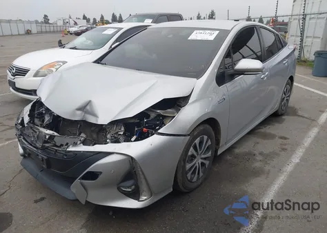 2022 Toyota Prius Prime Limited z USA, uszkodzony, nr VIN JTDKAMFP0N3199106